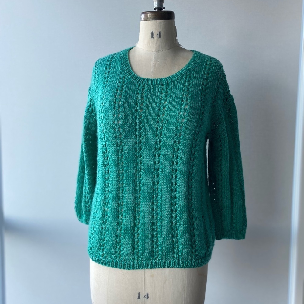 Cozy Hand crafted Womens Green knit sweater/pullover/top